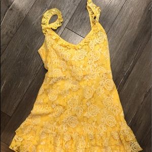 Yellow small floral dress!